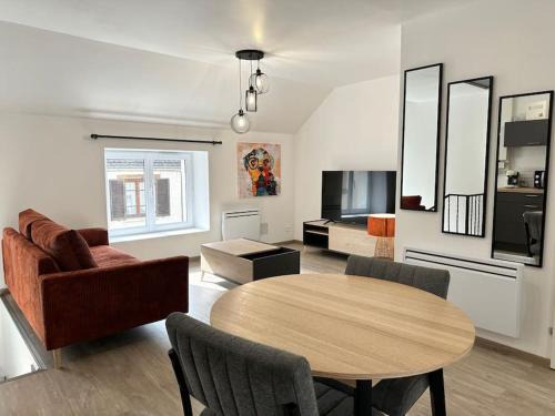 Maincy Appartement | L'IMPASSE, T2 neuf et bien équipé, plein coeur de Maincy