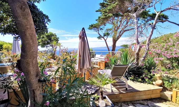 Ile du Levant Appartement | L'Océanite - Studio 21m2 Climatisé Vue mer Terrasse