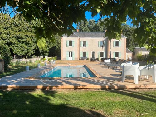 Parce-sur-Sarthe Maison | La Béchetière