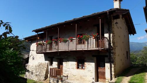 Brossasco Appartement | La Baita nel Bosco