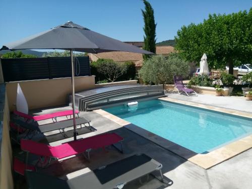 Blauvac Maison | la bastide aux buis avec piscine