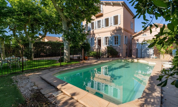 Montolivet Maison | La Bastidonne - Votre Havre Provençal à Marseille