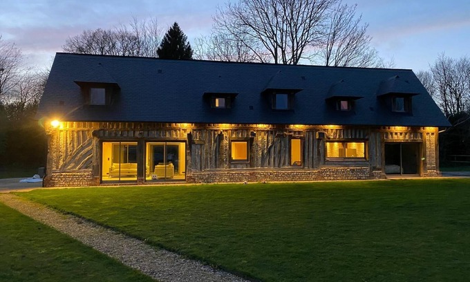 Saint-Gatien-des-Bois Maison | LA BELLE NORMANDE, Superbe maison 8P, 10 minutes de Deauville Trouville Honfleur