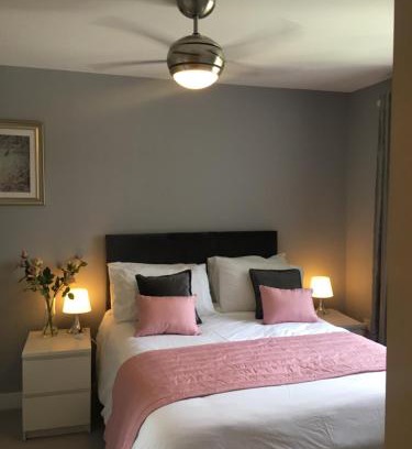 Laindon Appartement | La Belle Three bedrooms Basildon