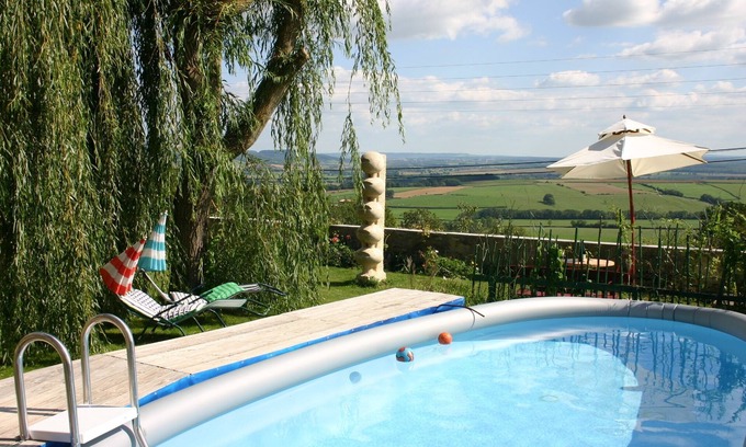 Fain-les-Moutiers Maison | La Bellevue // vue imprenable en toute tranquillité / Piscine privée