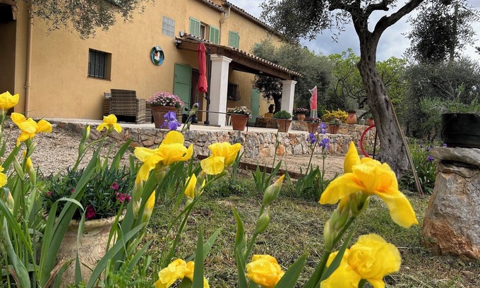Mons Villa | villa au calme campagne et oliviers