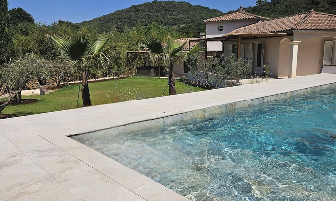 Saint-Martin-de-Valgalgues Villa | Maison Piscine & SPA au pied des cévennes.