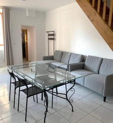 Armeau Appartement | La Cachette Calme à Armeau