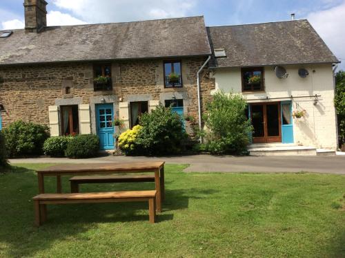 Saint-Hilaire-du-Harcouet Maison | La Cahudiere