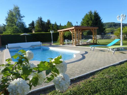 Saint-Just-en-Chevalet Maison | La Campagnarde