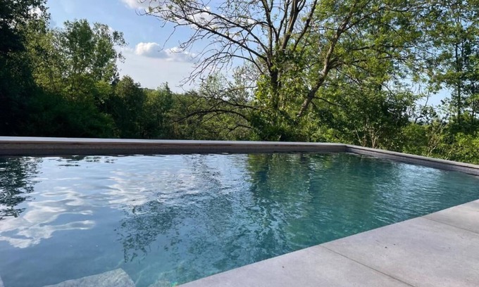Ellezelles Appartement | La Canopée des Arbres Juliette! Relax and enjoy yourself at the edge of the forest!