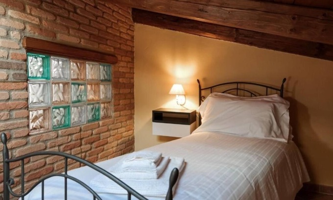 La Morra Maison | La Cantinella Country House La Morra: Apartment wing of the farmhouse
