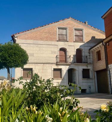 Canalejas de Penafiel Maison | La Capellanía