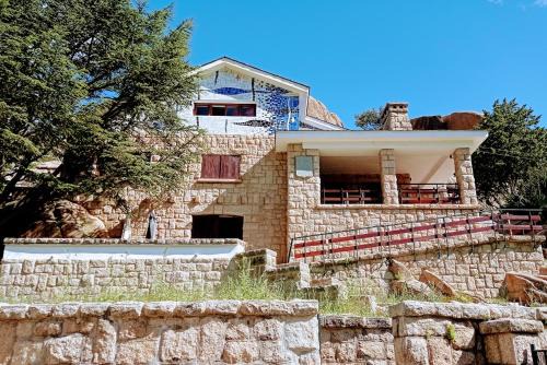 Manzanares el Real Chalet De Ski | La Casa De La Pedriza