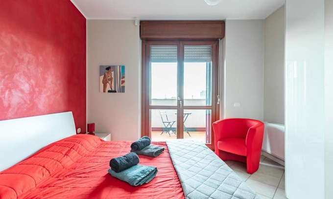 Melegnano Appartement | La Casa Di Claudio - by Host4U