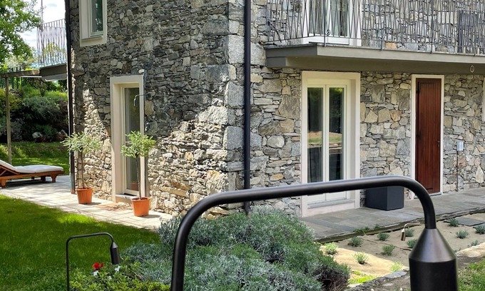 Lesa Maison | La Casa di Pietra