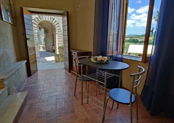 Toffia Appartement | La Casa in Piazza