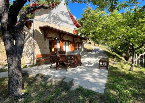 Rocca Santa Maria Chalet De Ski | La Casetta nel Bosco