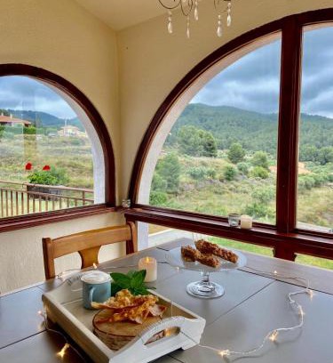 Riudecanyes Chalet De Ski | La casita de Jimena