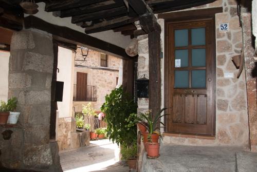Pedro Bernardo Maison | LA CASITA DEL PORTAL