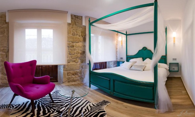 Ganuza Maison | La Casona de Alútiz & Bodega
