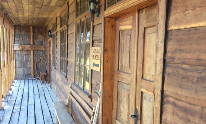 Puerto Montt Cabine | La Casona Puelo Lodge