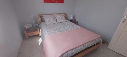 Bressuire Maison | La chambre aux Iris
