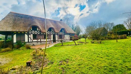 Auzouville-sur-Saane Maison | La Charreterie