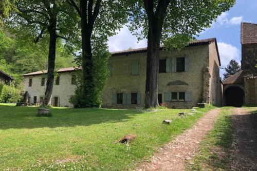 Le Pin Maison | LA CHARTREUSE DE LA SYLVE BÉNITE family home