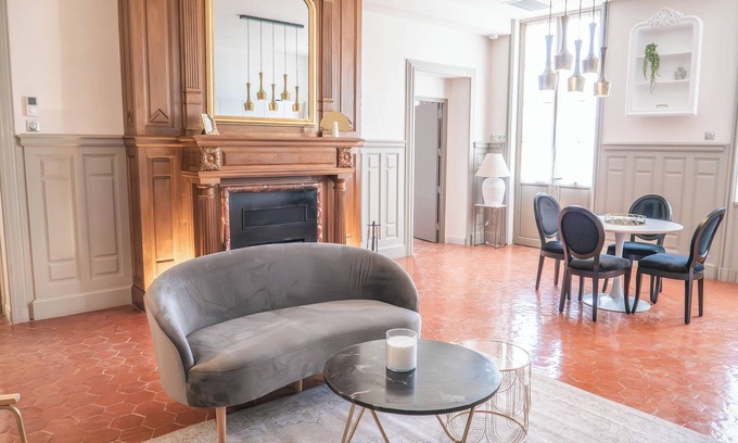 Caux Appartement | La Cheminée, Gîte 5* de 1 à 2 personnes, avec piscine et sauna
