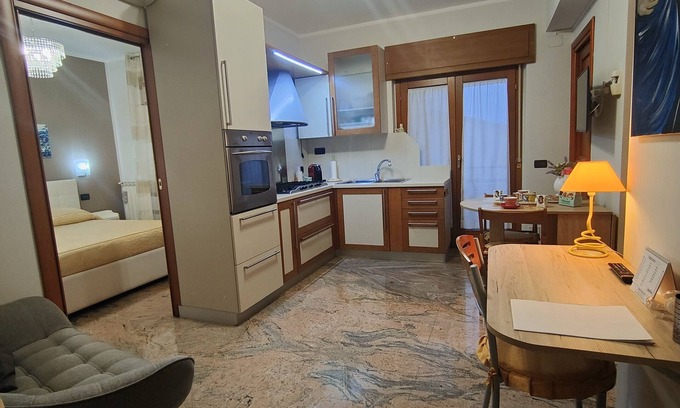 Cosenza Appartement | La Chicca b&b, exclusive use apartment within walking distance of Cs South exit
