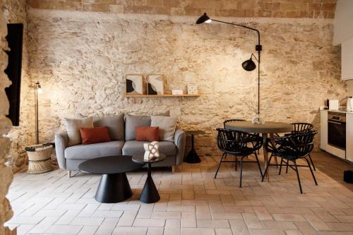 Barri Vell Hôtel | La Comuna by Bon Dia Residences