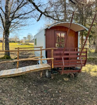 Saint-Pantaleon-de-Lapleau Autre | La Corrèze en Roulotte, 3pers
