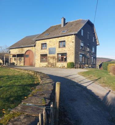 Grandmenil Lit Et Petit-Déjeuner | La Cour de Grandmenil