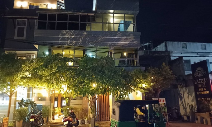 Daluwakotuwa Hôtel | La Cozy Hotel & Restaurant