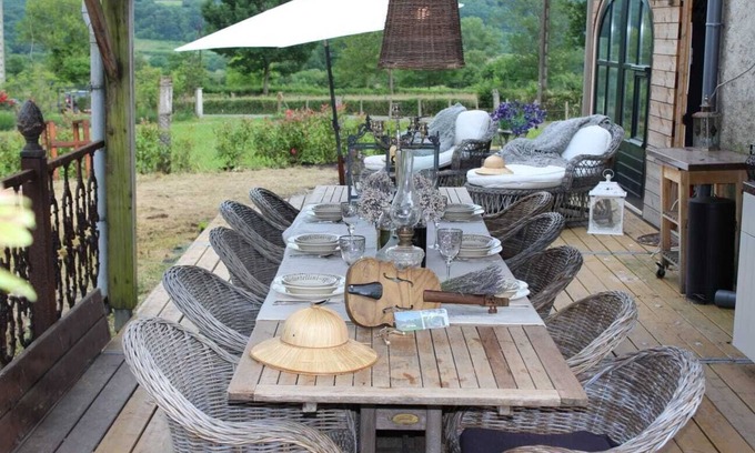 Youx Maison | La Dependance est une spacieuse maison de vacances indépendante pour 6 personnes