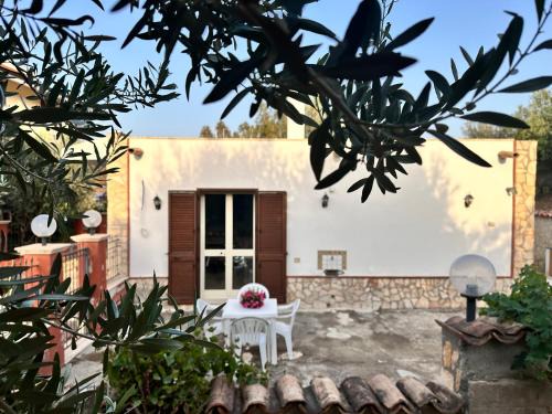Castel Di Tusa Maison | La Dimora degli ulivi