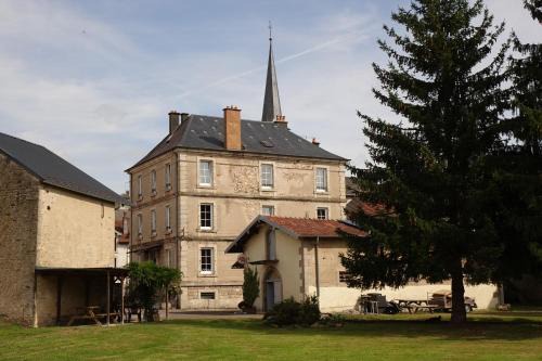 Aillevillers-et-Lyaumont Lit Et Petit-Déjeuner | La Distillerie 1881