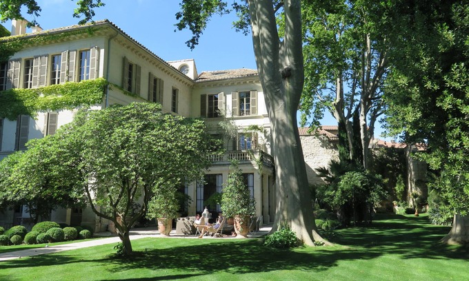 Avignon City Centre Lit Et Petit-Déjeuner | La Divine Comédie - Suites Deluxe