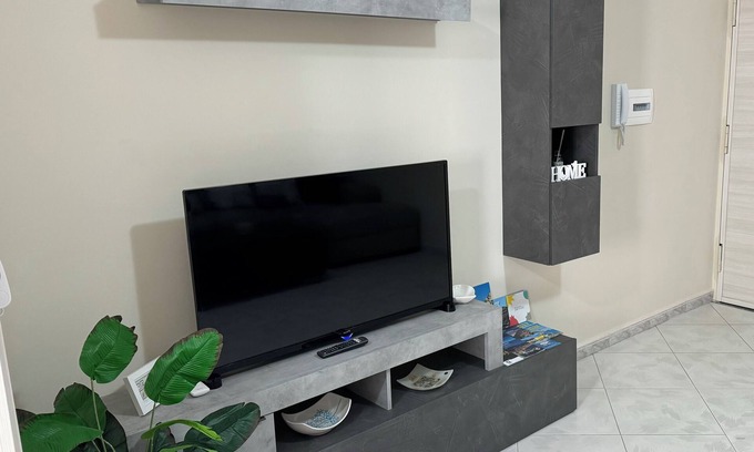 Capaccio Scalo Appartement | LA DOLCE VITA 3-bedroom apartment in superb Santa Venere with AC, WiFi