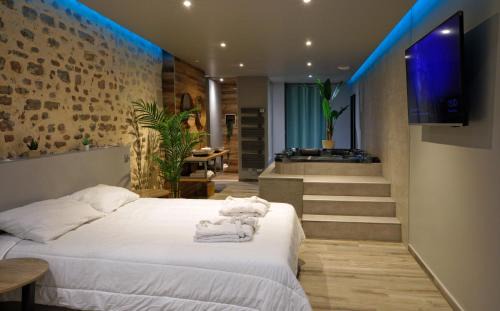 Besancon Lit Et Petit-Déjeuner | LA DOLCEVITA SPA Suite privative