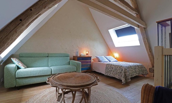 Belleme Maison | La Dragonne, centre de Bellême, maison entièrement équipée, jardin, vue forêt