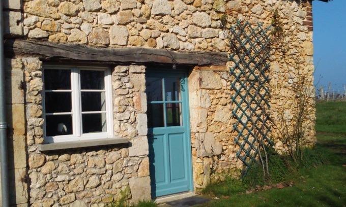 Sainte-Maure-de-Peyriac Cottage | "La foigniere "Ancienne dépendance en pierres