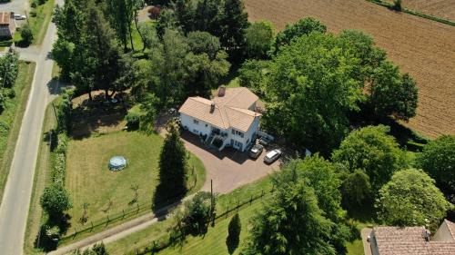Breuil-Barret Maison | La Folie