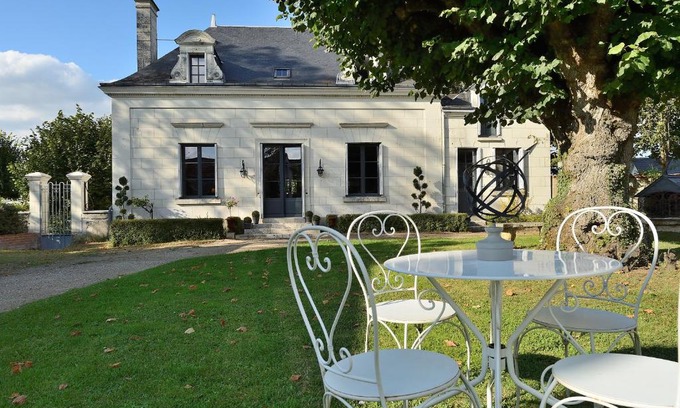 Saint-Julien-de-Chedon Lit Et Petit-Déjeuner | La Folie Saint Julien