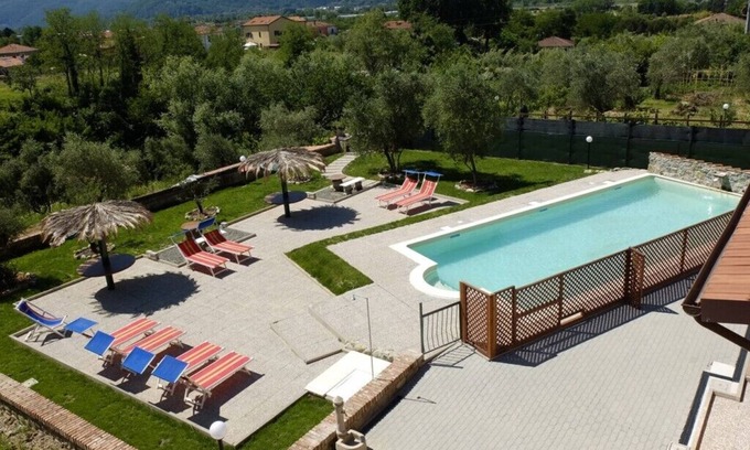 Santo Stefano di Magra Appartement | Maison de vacances La Fonda: Appartement avec piscine, jardin et parking