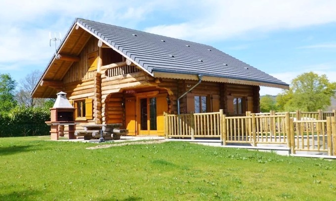 Haybes Maison | LA FUSTE ARDENNAISE - HAYBES