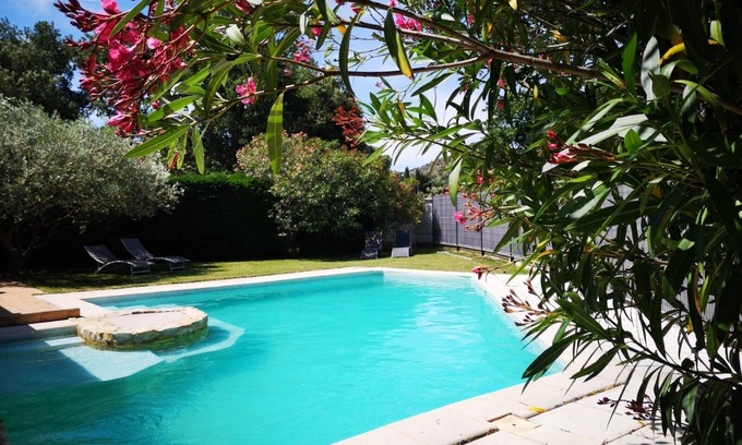 Saint-Victor-la-Coste Maison | La Garrigue - Maison avec piscine 20min d'Avignon