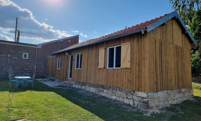 Ribecourt-Dreslincourt Maison | La Germaine - wooden shack in the countryside