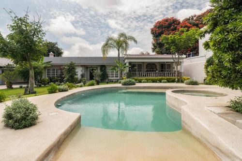 Cuernavaca Villa | La Gloria